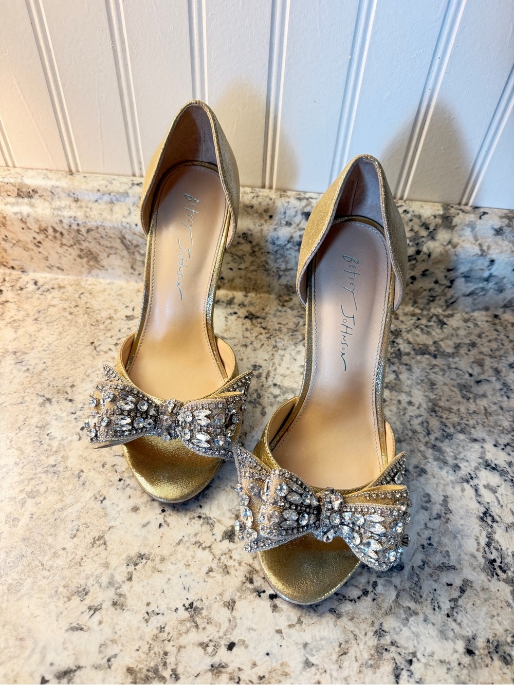 Betsey Johnson Gold Crystal Bow Peep-Toe Heels Wedding Blue Bottom Date Night